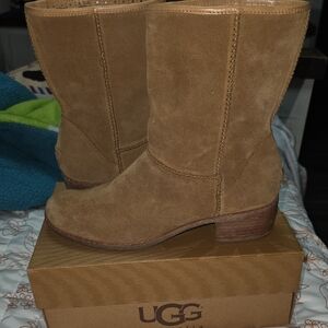 UGG Women's Brown Suede Winter Boots